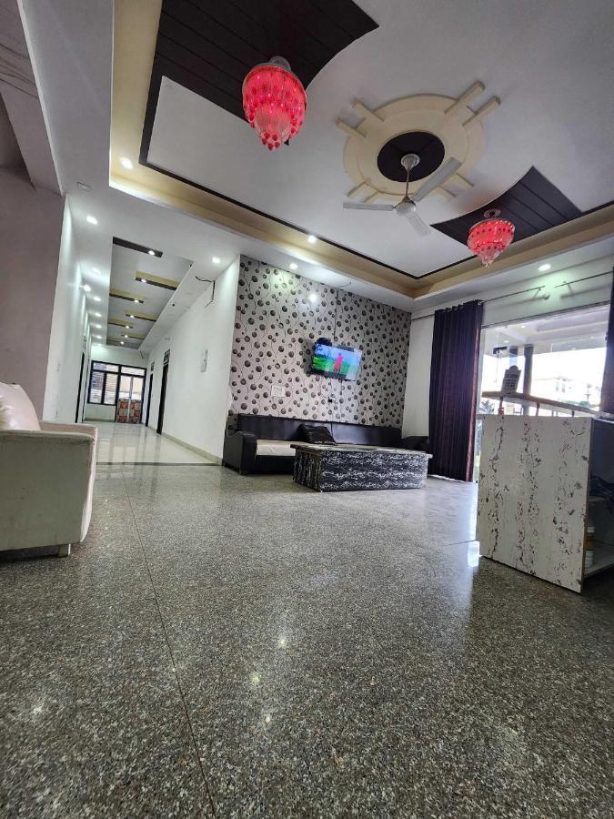 Hotel O City Palace Alwar Buitenkant foto