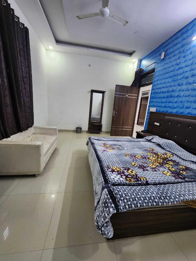 Hotel O City Palace Alwar Buitenkant foto